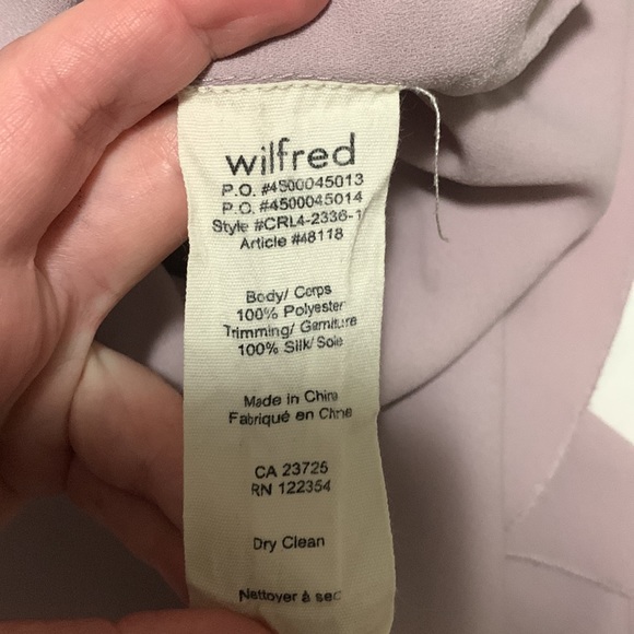 Aritzia Wilfred lilac top - Picture 4 of 4